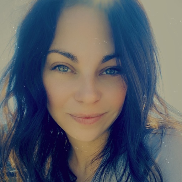 Meet your Posher, Kimberly - Picture 1 of 1